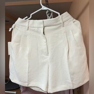 Aritzia effortless short